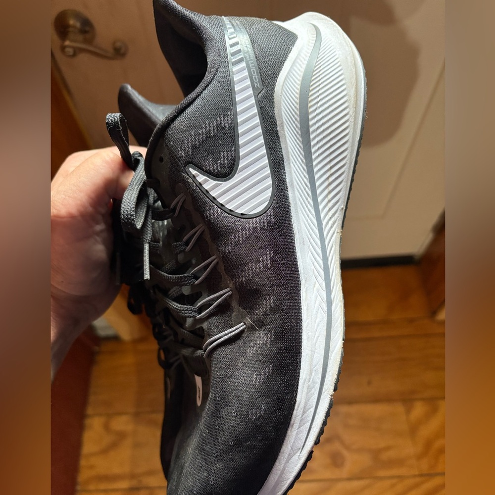 Nike Black and White Athletic Shoes with Breathable Mesh